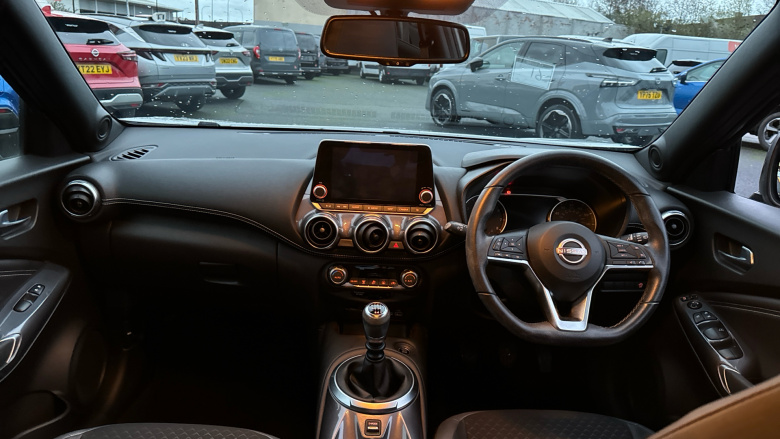 Nissan Juke 1.0 DiG-T 114 N-Connecta 5dr Petrol Hatchback